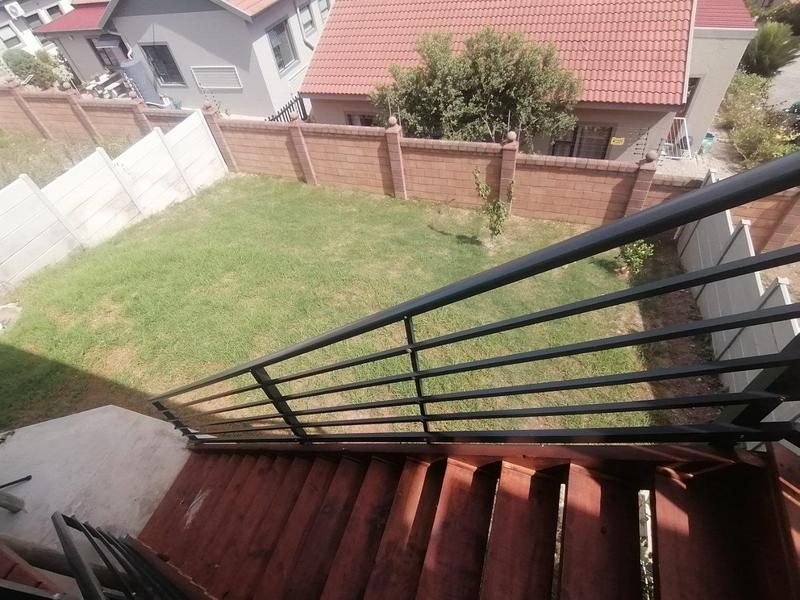 2 Bedroom Property for Sale in Bergsig Western Cape